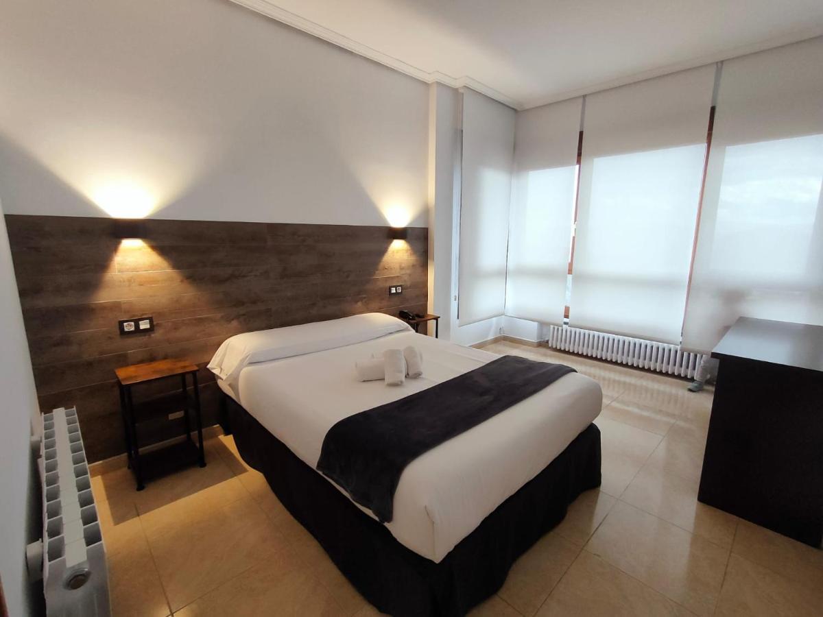 Hotel Artxanda Bilbao, Parking Gratuito En El Exterior Junto Al Hotel (Adults Only) Exterior foto