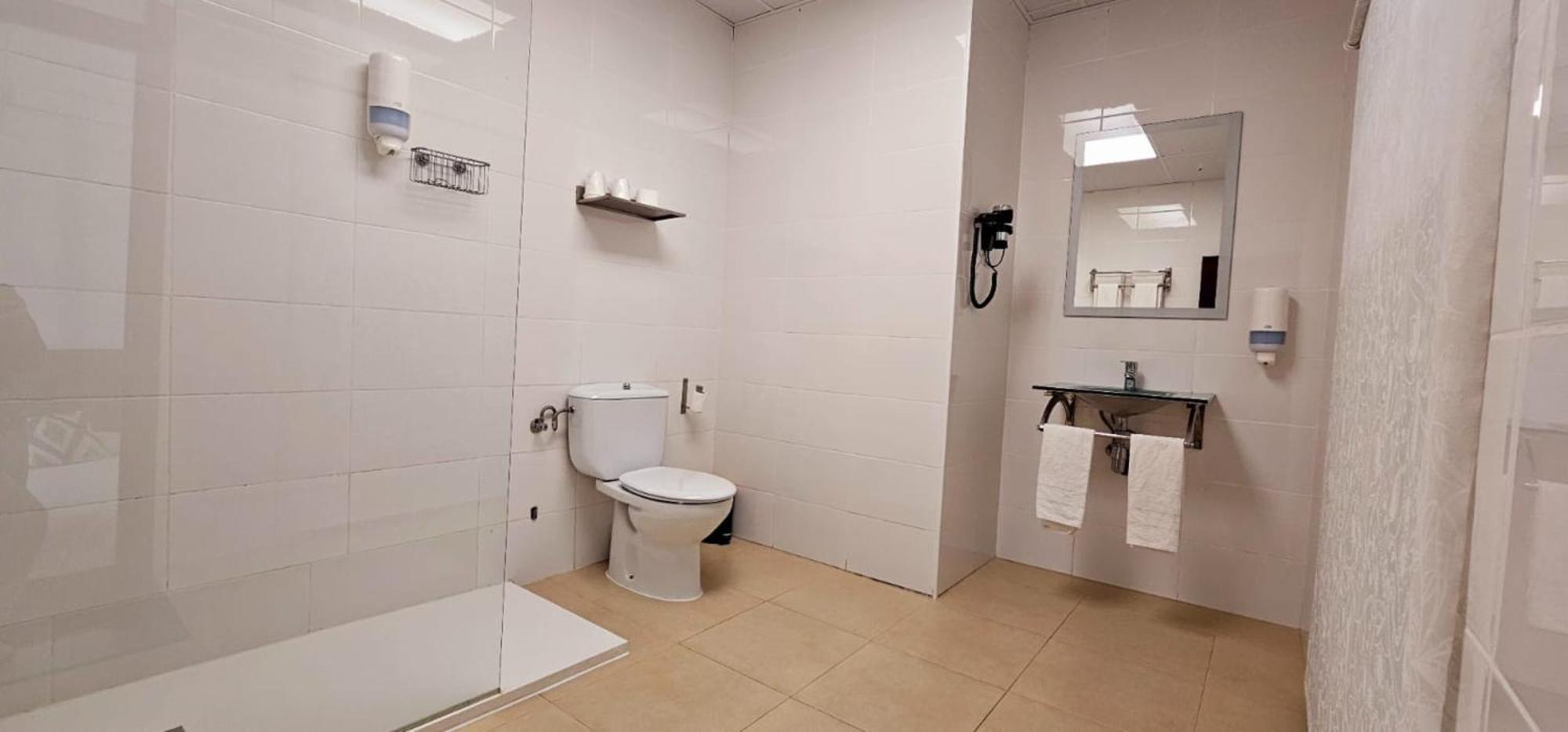 Hotel Artxanda Bilbao, Parking Gratuito En El Exterior Junto Al Hotel (Adults Only) Exterior foto